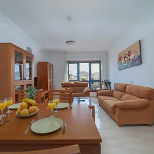https://mireya-apartment.in-canary-islands.com