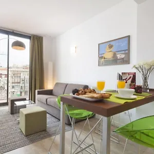 https://gir80-apartments.topbarcelonahotels.com